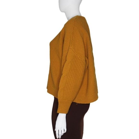 J. Crew Cable-knit balloon sleeve sweater NWOT S - Picture 2 of 3